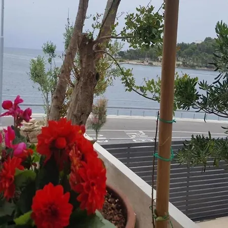 Mlad - With Pool Apartman
